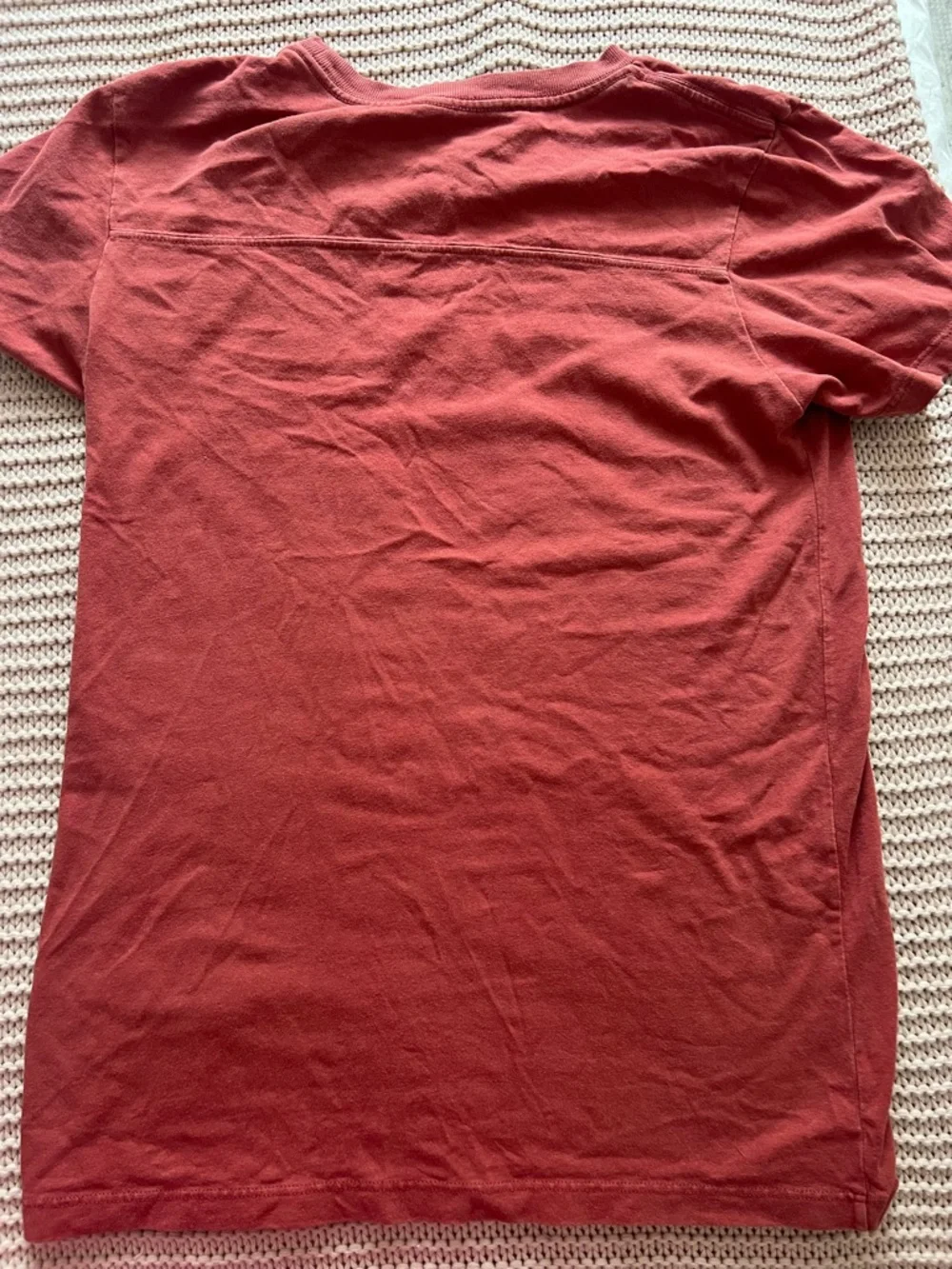 Brandy Melville red tshirt - Picture 2 of 2
